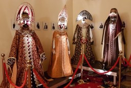 Секрет праздника Пурим: "Одежды - царские, а душа?.. Фото: E.G